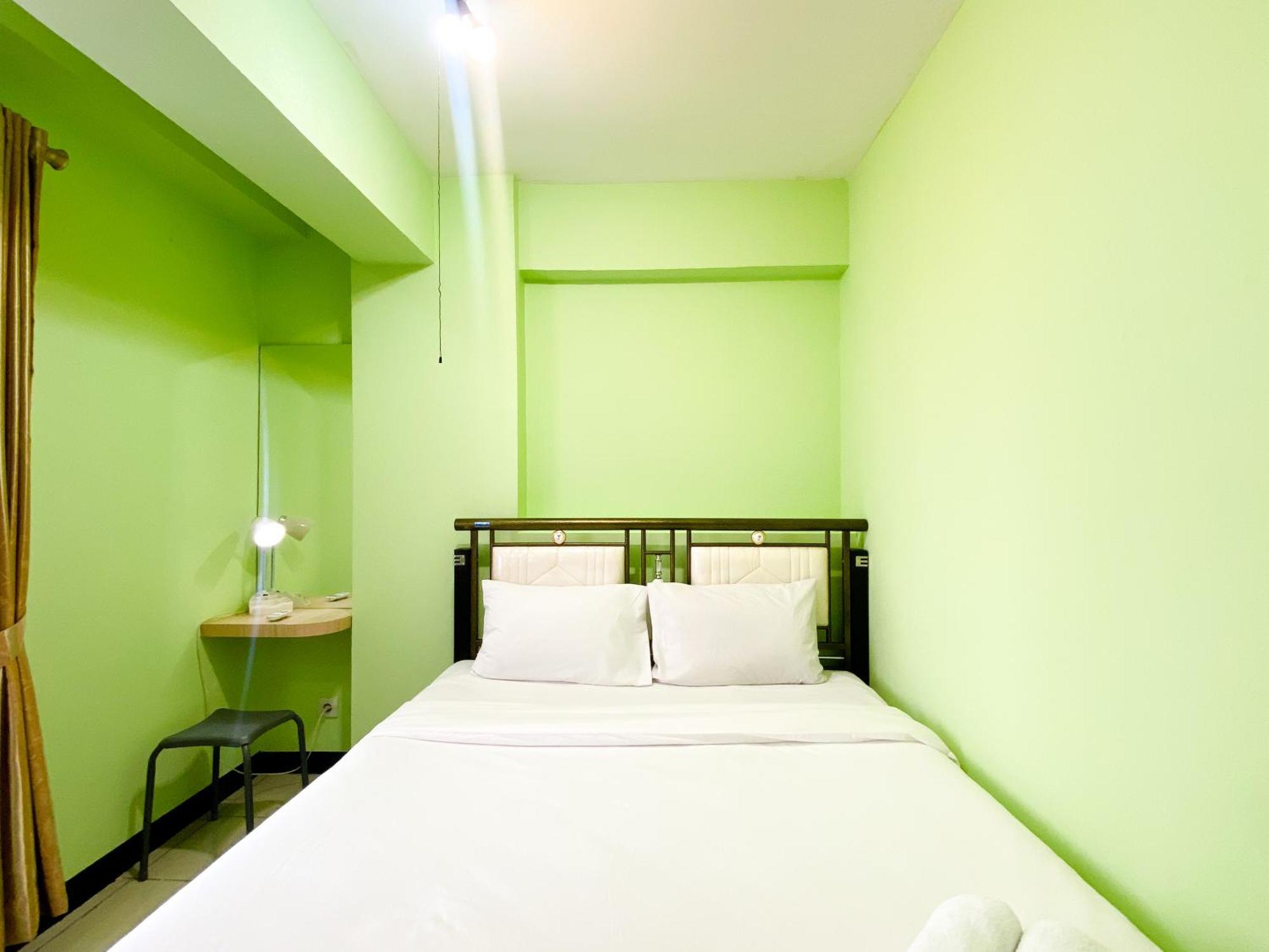 Stunning And Homey 2br Pool View Bay Pluit By Travelio