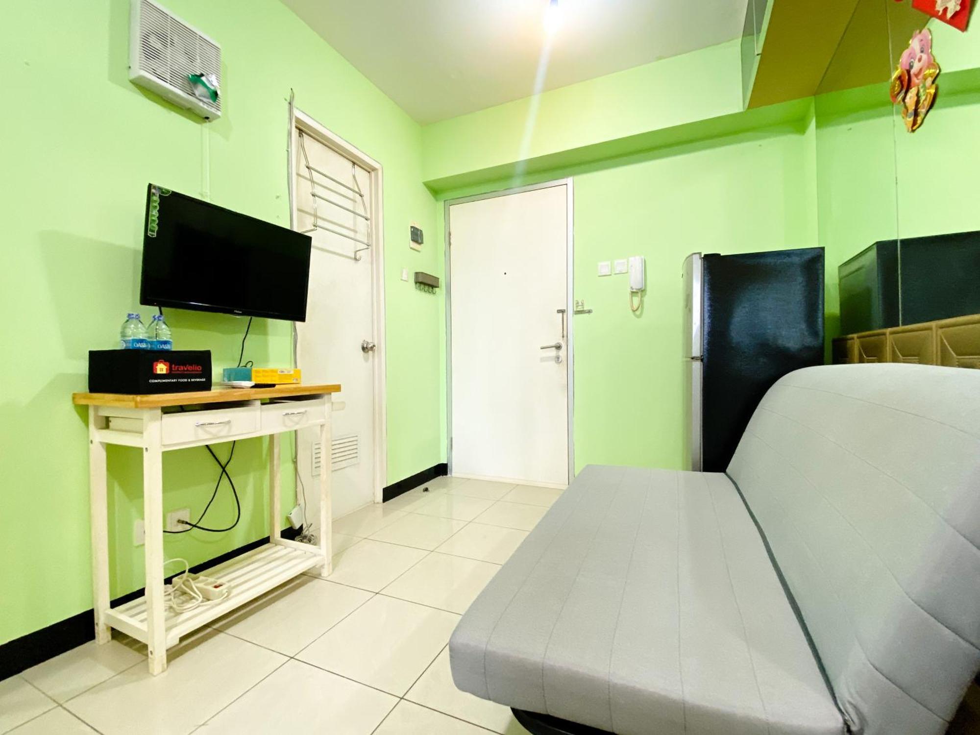 Stunning And Homey 2br Pool View Bay Pluit By Travelio Apartment *